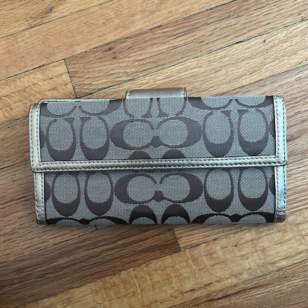 Coach Wallet - Picture 2 of 4